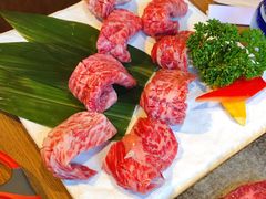 厚切牛小排-炼火烤肉店