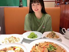 -江城小馆陕南妈妈菜·全球旅行餐厅(钟楼店)