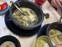 -灵芝妹子海鲜米线(香炉礁山姆店)