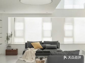 今日分享 极简留白，轻盈通透的LOFT住宅