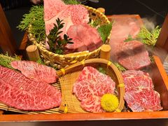 -山川小町·极番烧肉(新地假日广场店)