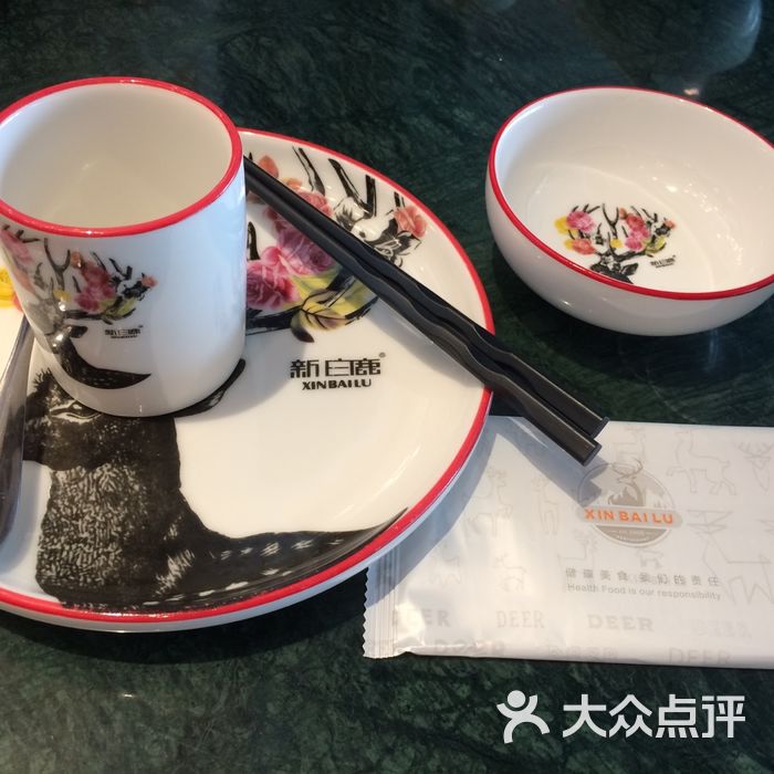 新白鹿餐厅餐具摆设图片-北京江浙菜-大众点评网