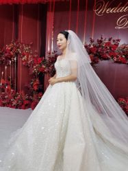 -乔伊婚纱