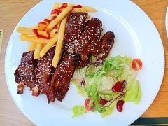 特色烤肋排-LUCCA卢卡西班牙海鲜饭(远洋广场店)