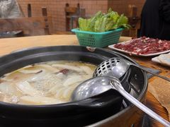-濠轩阁特色生蚝火锅(水湾路店)