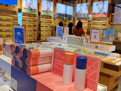 -LOOK眼镜(宝山万达店)