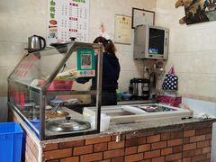 -亚忠小吃店(曾厝垵店)