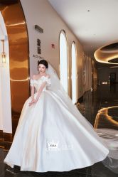 点击看大图 -艾拉·女王婚纱礼服馆