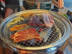 -叽叽扎扎烤肉场(生态城万达店)
