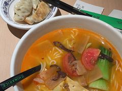 -蒙自源米线大王(东站店)