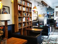 -拖板鞋咖啡旅行酒店(春熙路地铁站店)