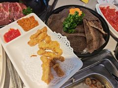 -海底捞火锅(新松江路生日主题店)