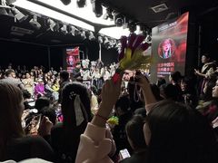 -贺加贝化妆美甲培训学校