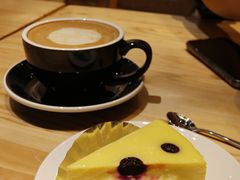 -藏猫猫咖啡主题馆(中央大道店)