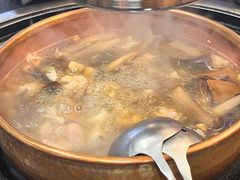 -阿山卓·野生菌火锅·纳西火塘烤肉