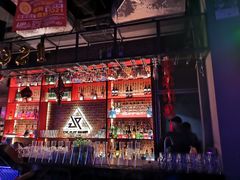 -UP嘻哈酒吧(粉巢店)
