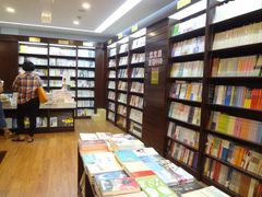 -新华书店(泉城路店)