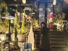 -W COLLECTIVE  DESSERT SHOP
