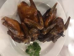 招牌黑椒脆皮鸽-光头老板·本帮菜