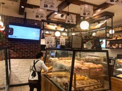 面包甜点陈列柜-BROAD面包路·欧式面包(龙湖时代C馆店)