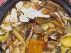 -菌之家·专业纯野生菌火锅·特色炒菌