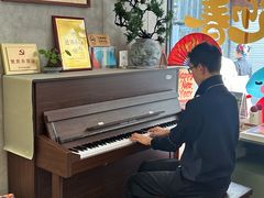 -朗韵钢琴学校(中环金界店)