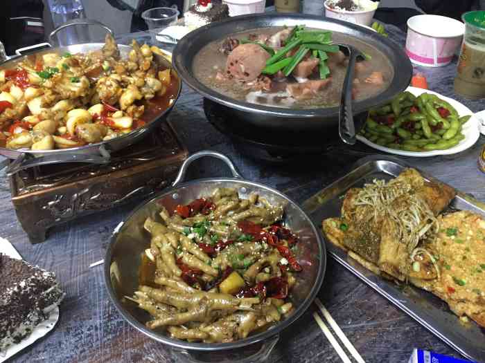 小民大排档(光谷店)-"来武汉出差,被小姐姐推进了一路的必吃榜榜.