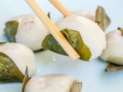叶儿粑-耍哥串串香(香月湖店)