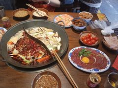 -萍姐火锅·公路夜市(武汉首店)