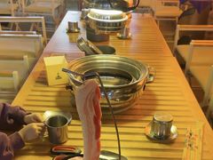 -叽叽扎扎烤肉场(生态城万达店)