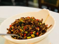 白椒炒腊肠-翠清酒家(万丰路店)