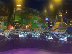 -酷洛小镇(步步高新天地购物广场店)