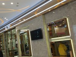 -Meng Lang 梦郎白金店