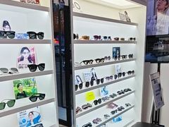 -诺柯视眼镜-蔡司依视路官方工厂店(淞南一店)