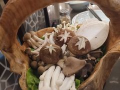 -捞王锅物料理(上海世茂广场店)