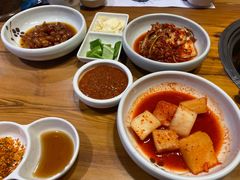 -草家酱蟹炭火烤肉店(珲春南路一店)