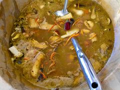 土鸡野生菌火锅-七采菌园·石锅鱼野生菌火锅(环城北路店)