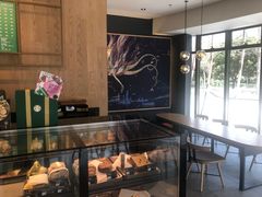 面包甜点陈列柜-星巴克(深圳龙岗天安数码城店)