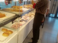 面包甜点陈列柜-金凤成祥(草桥店)