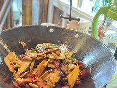 吊锅三菇-吃货私房菜(丽江束河古镇店)