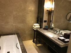 卫浴间-上海崇明金茂凯悦酒店