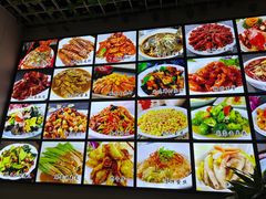-李哥海鲜烧烤家常菜(孔雀城店)