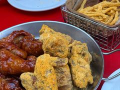 -BHC炸鸡(明洞总店)