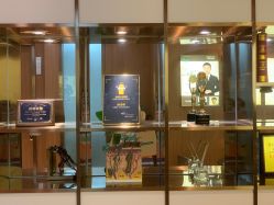 -新生植发·植养护一体