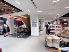 -裕华国货(牛车水总店)
