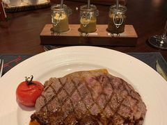 -恰餐厅及酒吧 CHAR Bar & Grill (北京丽都皇冠假日店)