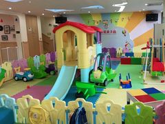 -哲学苑亲子园·早教婴儿托育·婴儿游泳(颐龙湾店)