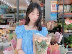 -溪岸路花鸟市场