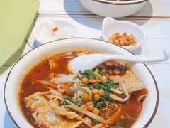 -丽丽三鲜螺蛳粉(田林路店)