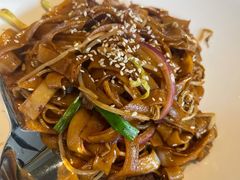 干炒牛河-千日贺茶餐厅(高新万达店)